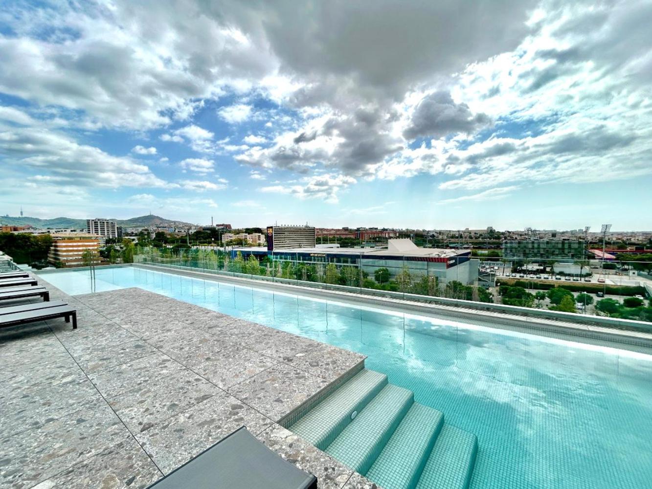 Hotel Sb Win 4 Sup Сан-Фелиу-де-Льобрегат Экстерьер фото